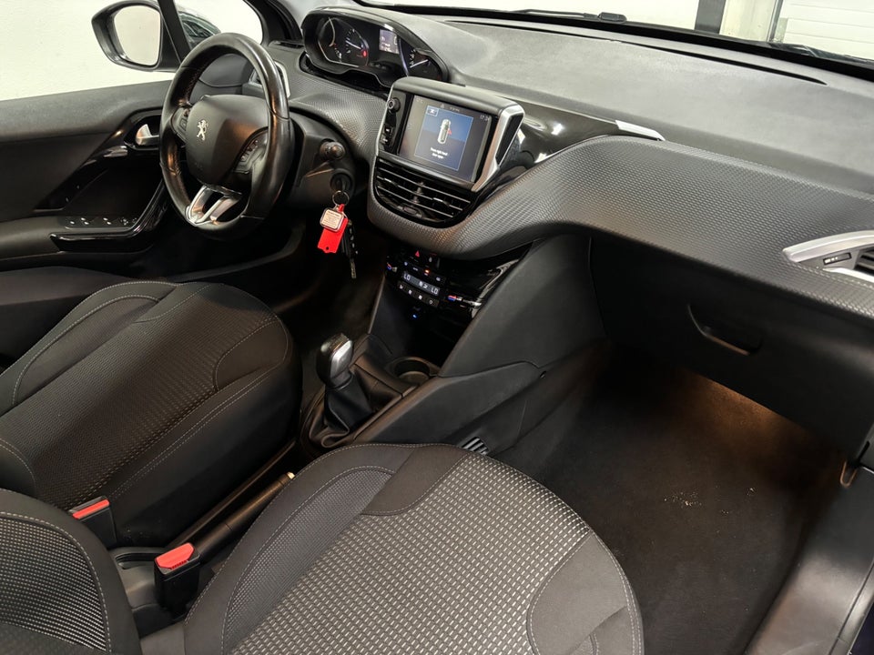 Peugeot 208 1,6 BlueHDi 100 Desire 5d