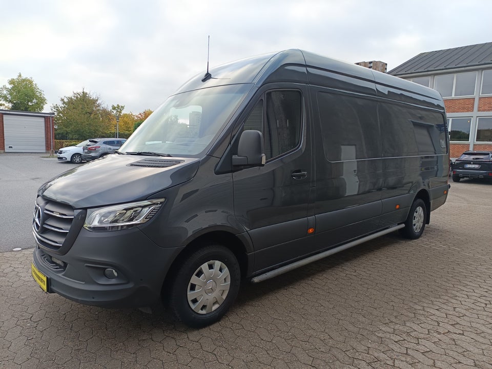 Mercedes Sprinter 319 2,0 CDi A3 Kassevogn aut. RWD