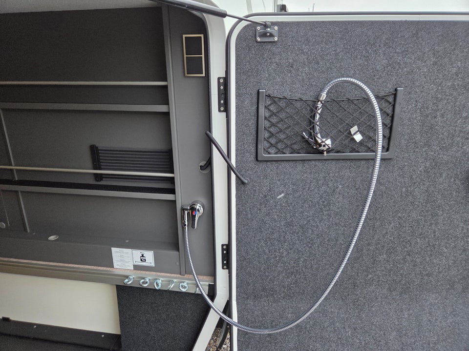 Hymer B-MC I600 2,0 CDi 170 aut. 2d