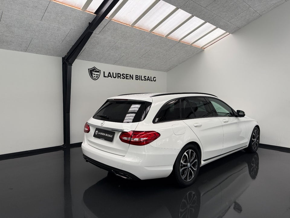 Mercedes C220 d 2,2 Avantgarde stc. aut. 5d