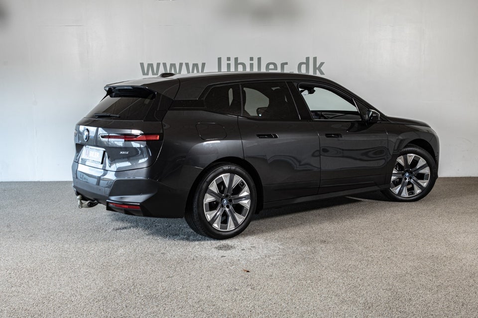 BMW iX xDrive40 5d