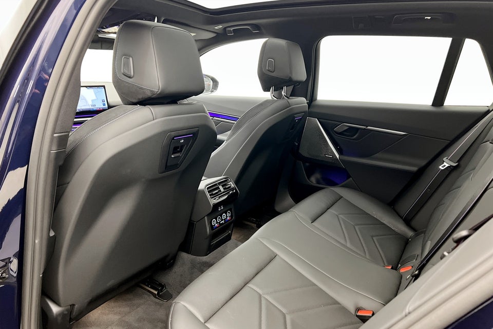 BMW i5 eDrive40 Touring Fully Charged 5d