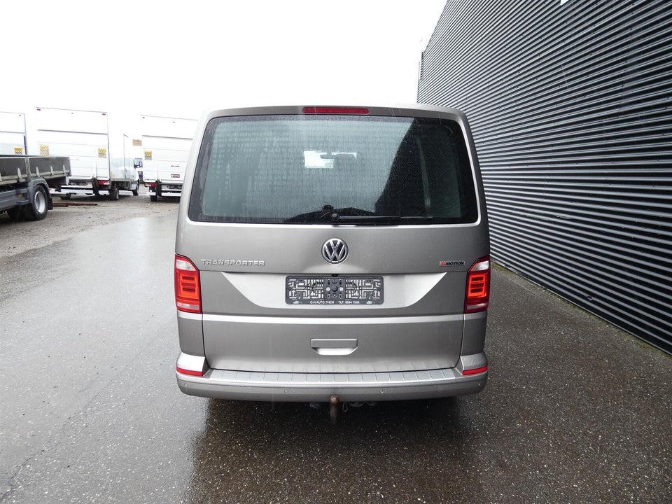 VW Transporter 2,0 TDi 199 Kassevogn DSG 4Motion kort