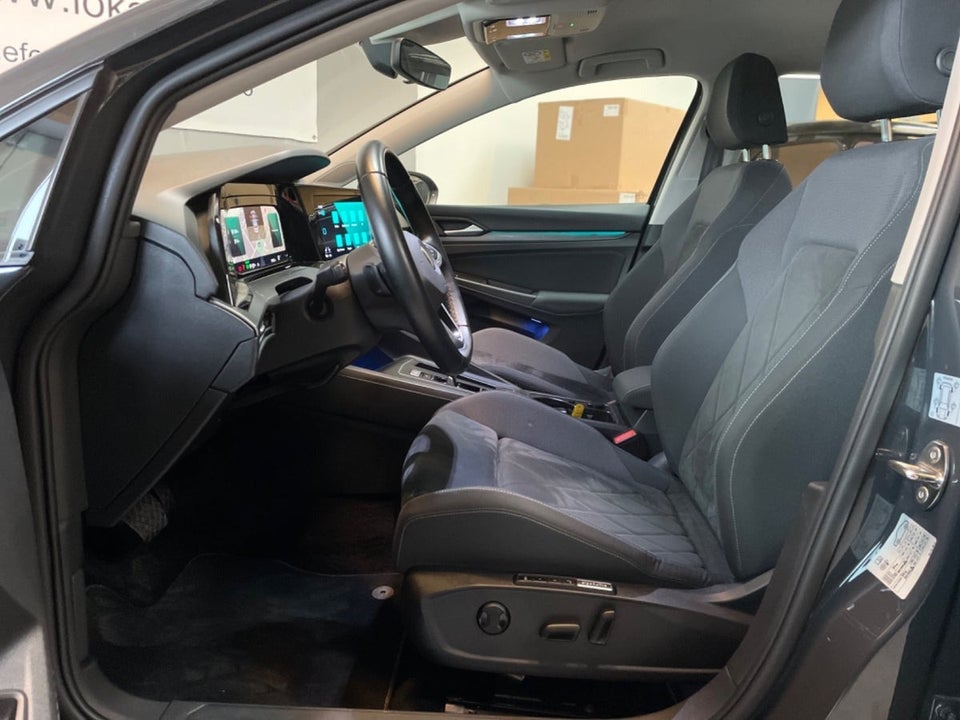 VW Golf VIII 1,4 eHybrid DSG 5d