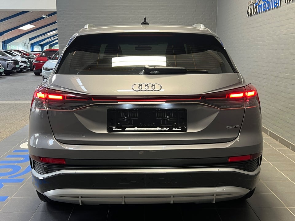 Audi Q4 e-tron 45 S-line quattro 5d