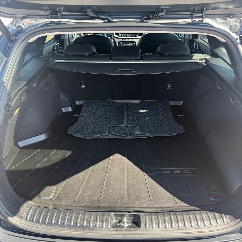 Kia Ceed 1,6 PHEV Upgrade SW DCT 5d