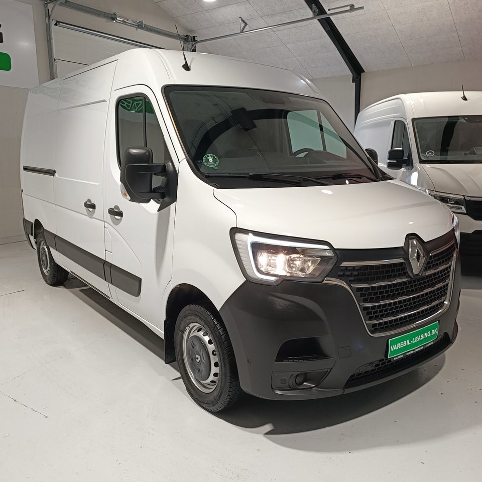 Renault Master IV T33 2,3 dCi 150 L2H2 Kassevogn