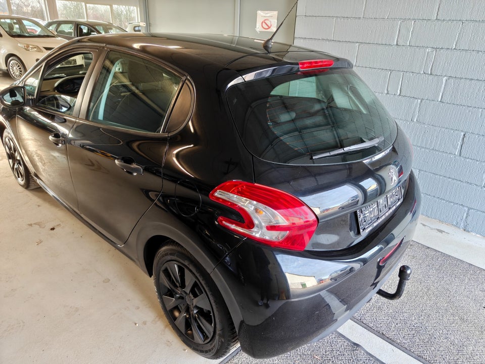 Peugeot 208 1,0 VTi Access 5d