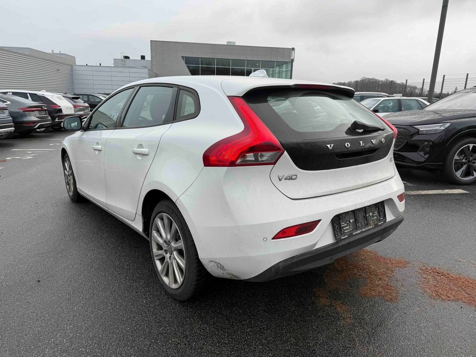 Volvo V40 1,6 D2 115 Drive-E 5d