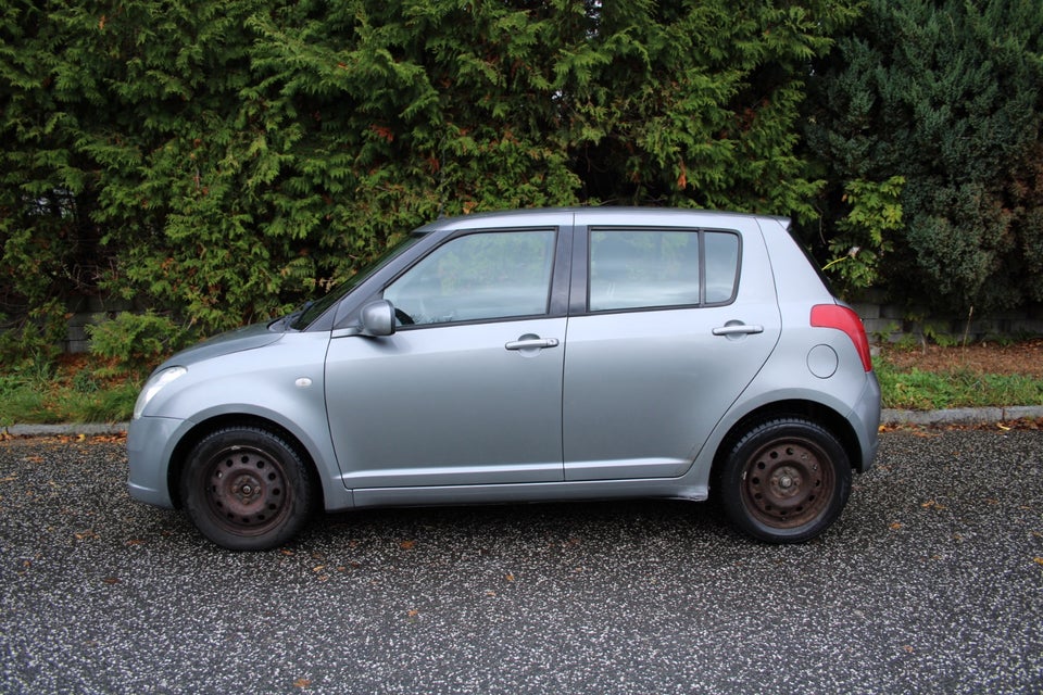 Suzuki Swift 1,5 GL-A 5d
