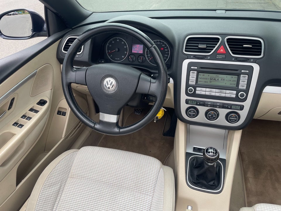 VW Eos 2,0 FSi 2d
