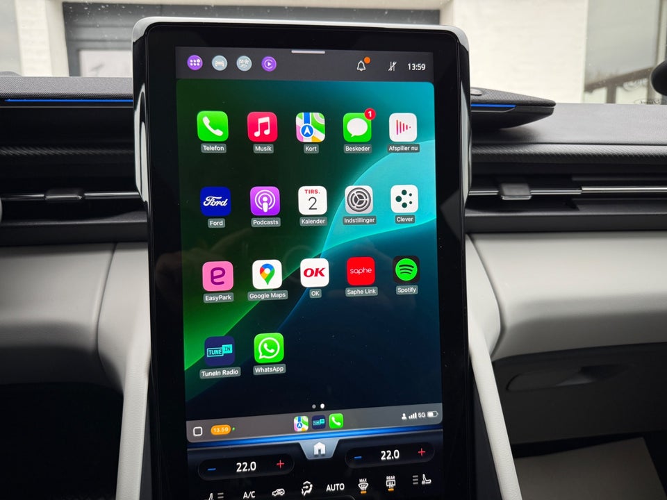 Ford Explorer 82 Premium Extended Range 5d