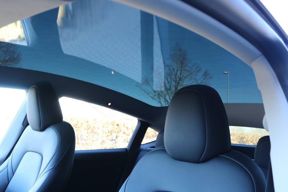 Tesla Model Y RWD 5d