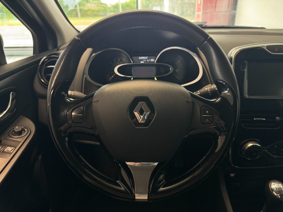 Renault Clio IV 0,9 TCe 90 Dynamique Sport Tourer 5d