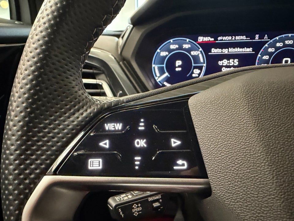 Audi Q4 e-tron 45 S-line quattro 5d