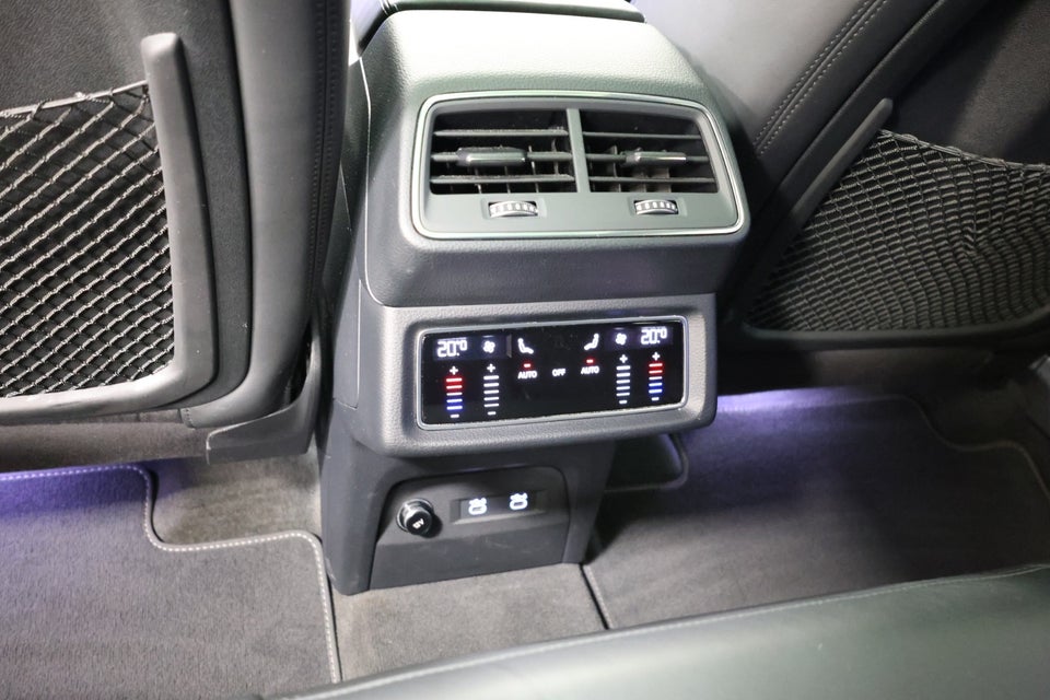 Audi e-tron 55 S-line quattro 5d
