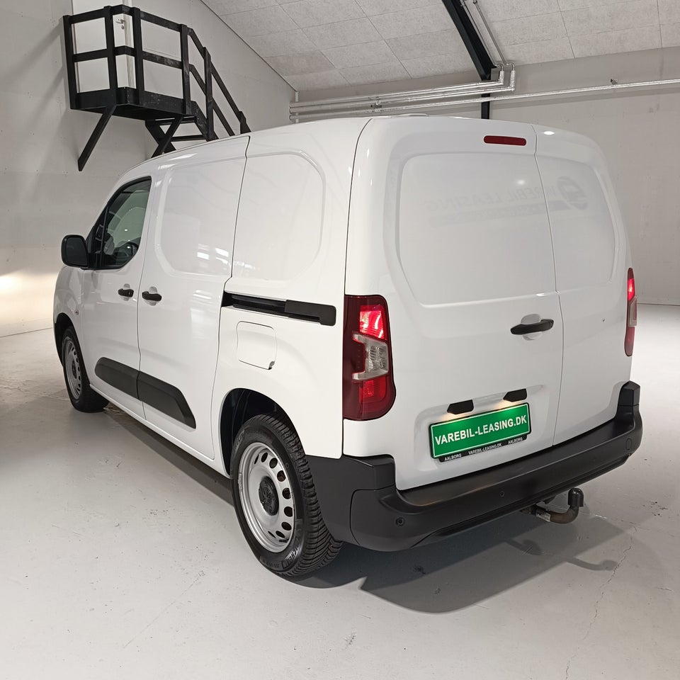 Peugeot Partner 1,5 BlueHDi 130 L1V1 Plus EAT8 Van