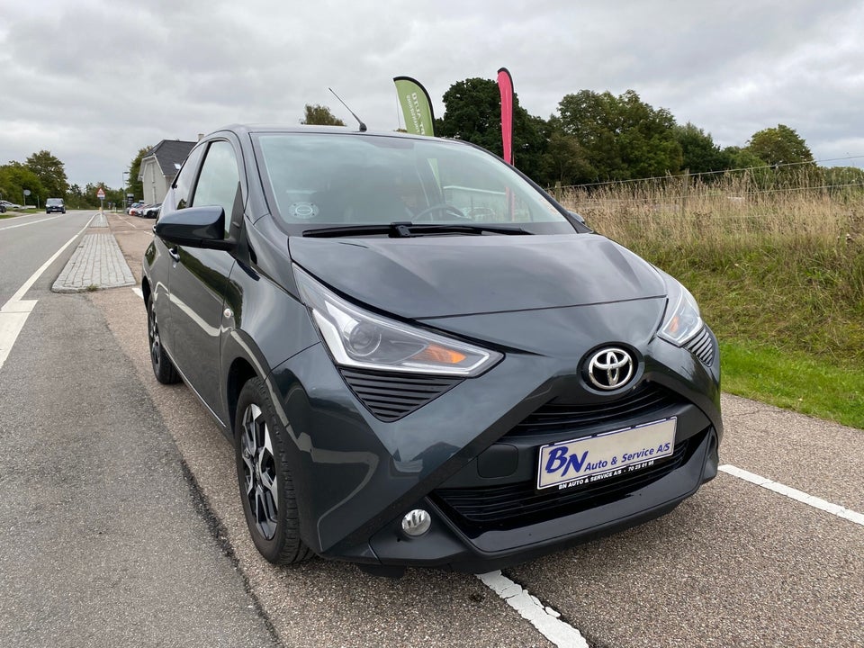 Toyota Aygo 1,0 VVT-i x-press 5d