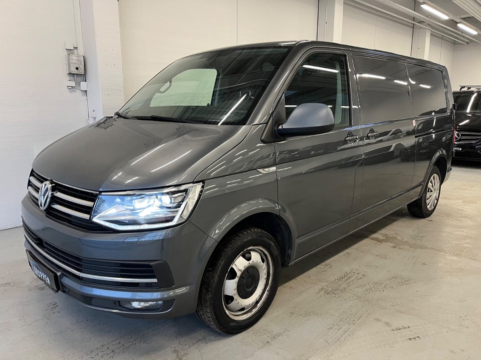 VW Transporter 2,0 TDi 204 Kassevogn DSG lang