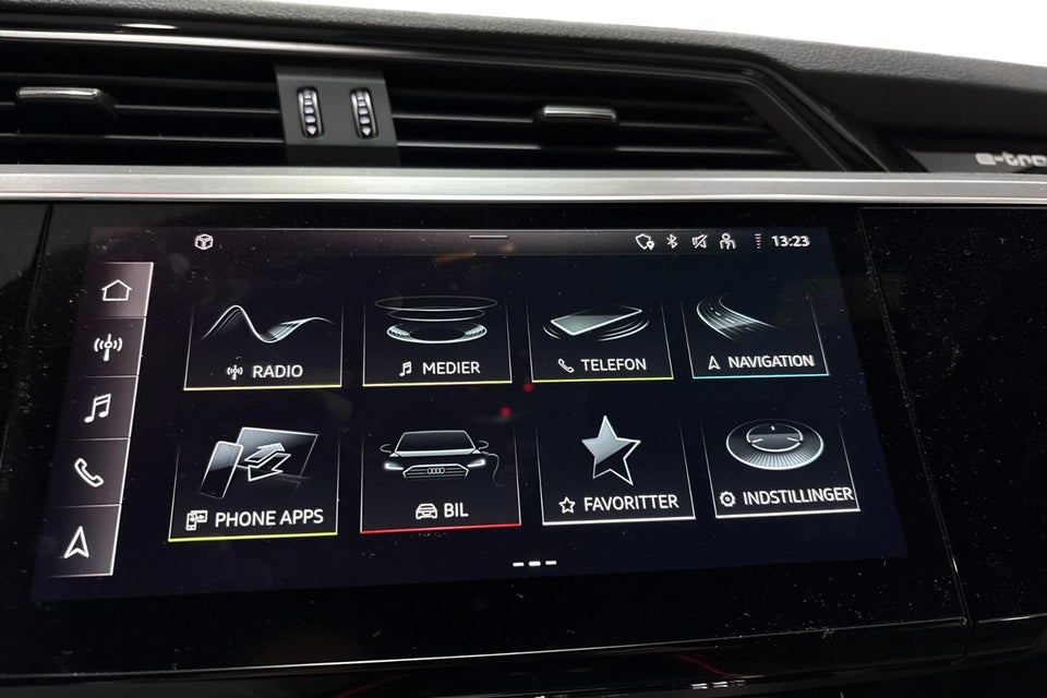 Audi Q8 e-tron 55 S-line quattro 5d