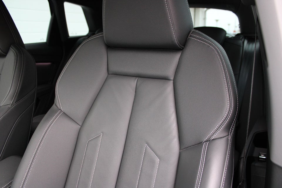 Audi Q4 e-tron 40 Advanced 5d