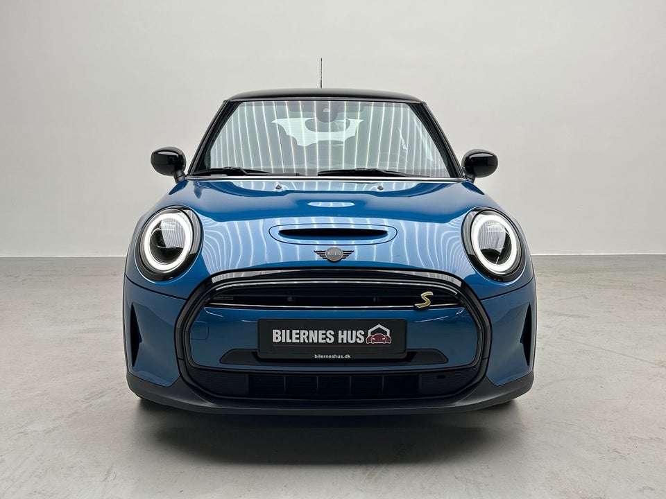 MINI Cooper SE Essential 3d