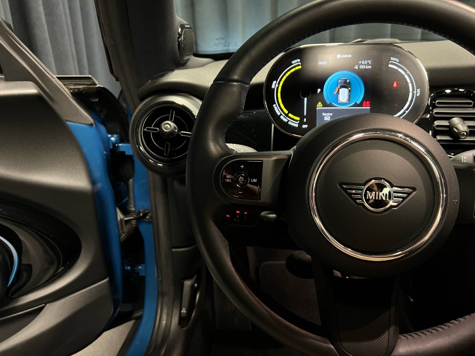 MINI Cooper SE Edition Premium Plus 3d