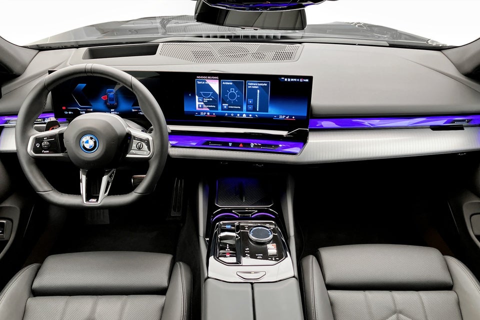 BMW i5 eDrive40 Touring Fully Charged 5d