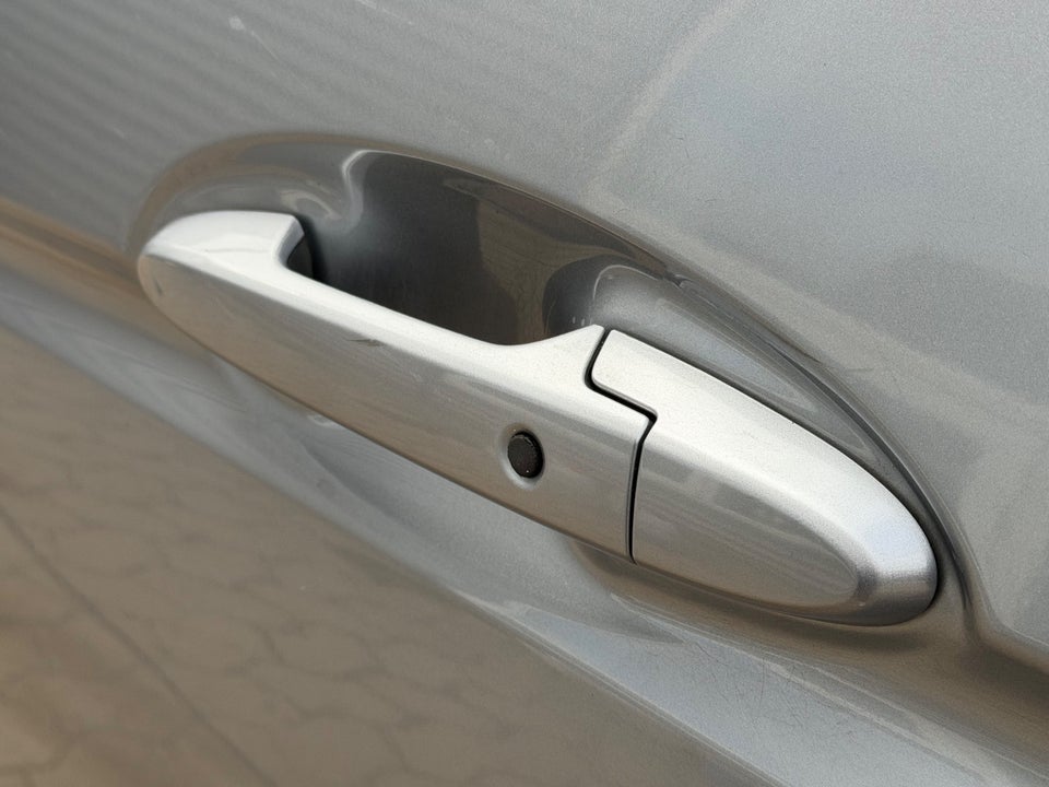 Honda Jazz 1,3 i-VTEC Elegance 5d