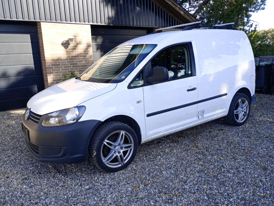 VW Caddy 1,6 TDi 75 BMT Van 5d