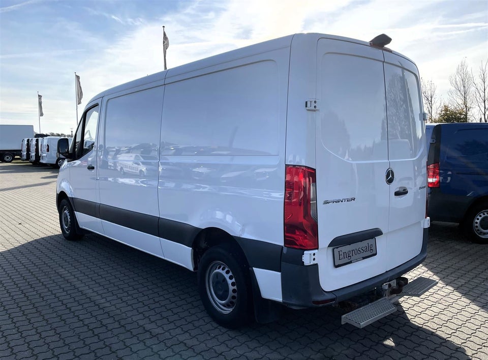 Mercedes Sprinter 214 2,2 CDi A2 Kassevogn FWD