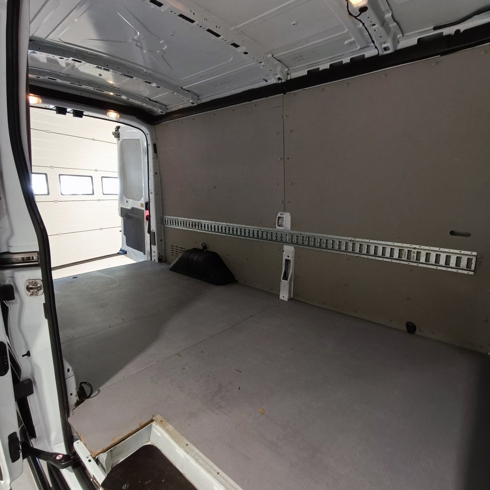 Ford Transit 350 L3 Van 2,0 TDCi 170 Trend H2 RWD