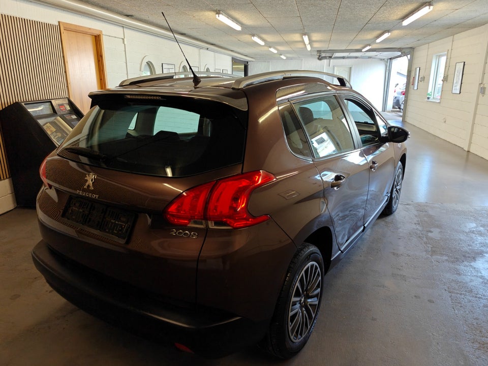 Peugeot 2008 1,2 VTi 82 Active Motion 5d