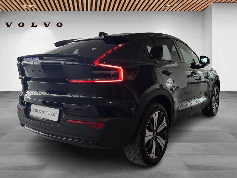 Volvo EC40 Extended Range Black Edition 5d