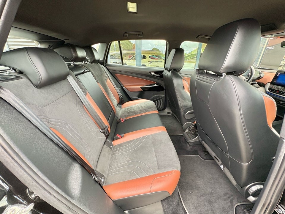 VW ID.4 77 Pro 5d