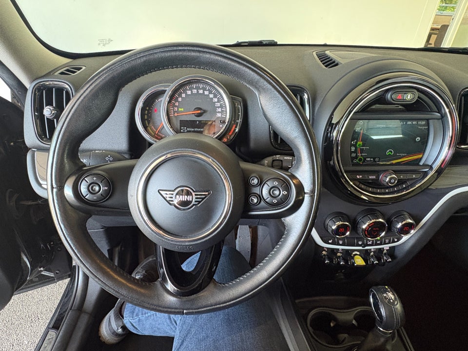 MINI Countryman Cooper SE 1,5 Essential aut. ALL4 5d