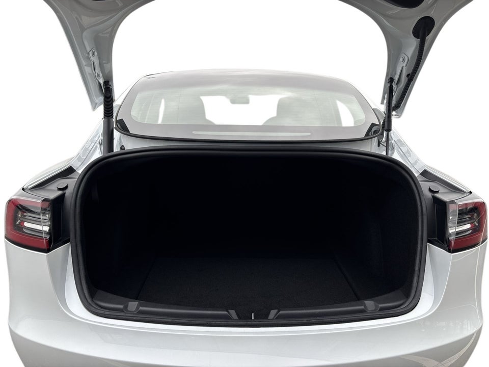 Tesla Model 3 RWD 4d