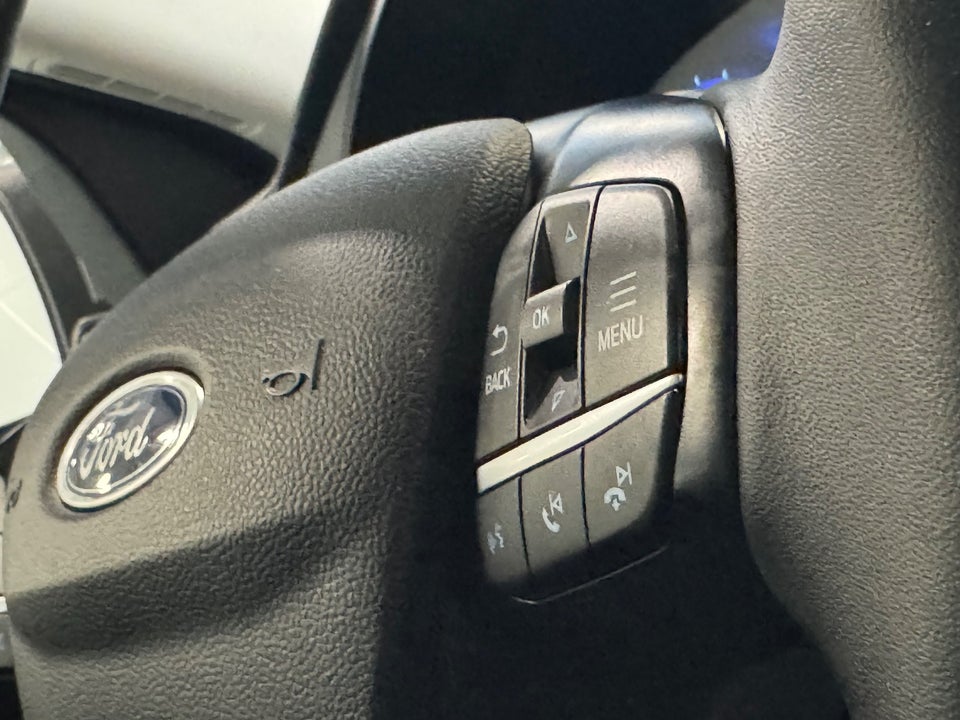 Ford Kuga 2,5 PHEV Vignale CVT 5d