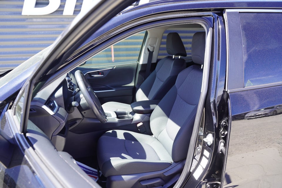 Toyota RAV4 2,0 T3 Smart e-CVT 5d