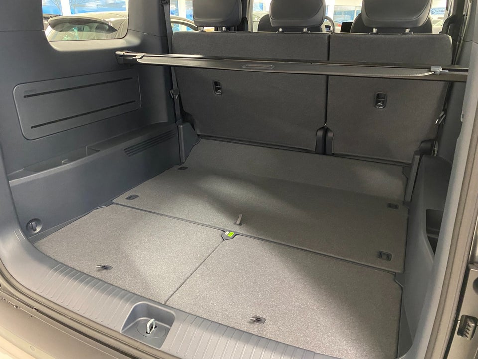 Kia PV5 71 Long Range Prestige 5d