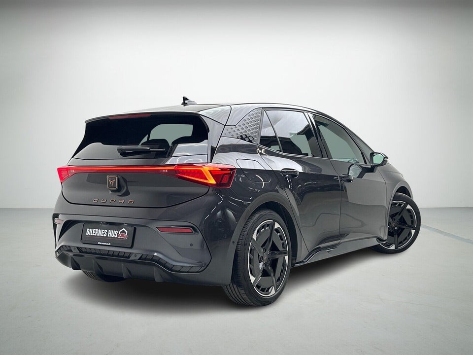 Cupra Born 58 e-Boost Dinamica Pack High 5d