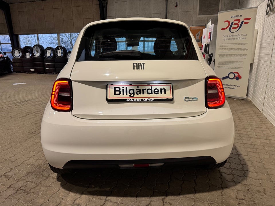 Fiat 500e 42 Icon 3d