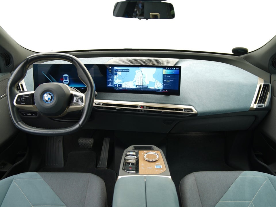 BMW iX xDrive40 Fully Charged M-Sport 5d