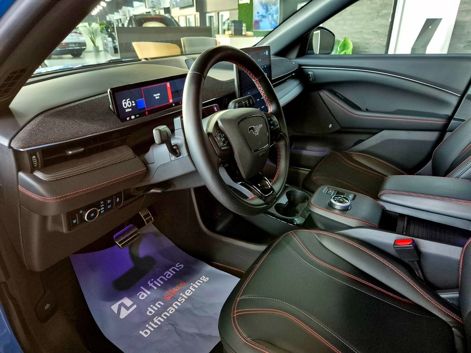 Ford Mustang Mach-E 98 Premium Extended Range 5d