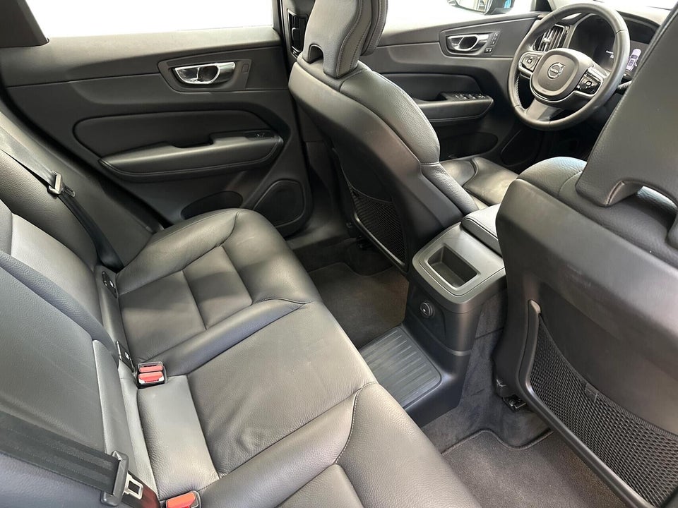 Volvo XC60 2,0 T6 ReCharge Plus Dark aut. AWD 5d