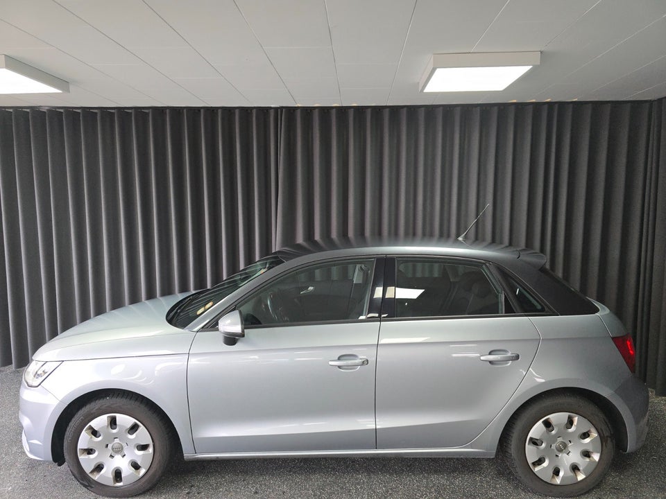 Audi A1 1,0 TFSi 95 Sportback 5d
