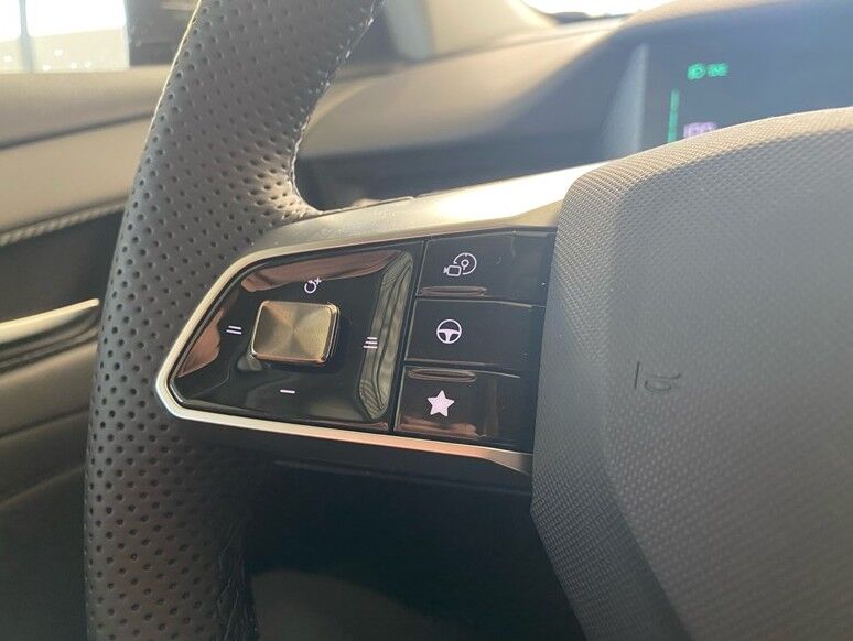 MG MGS5 64 Luxury 5d