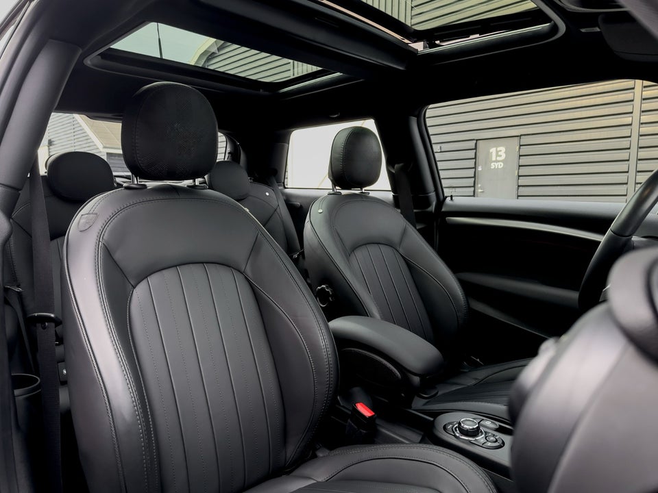 MINI Cooper SE Yours Trim 3d