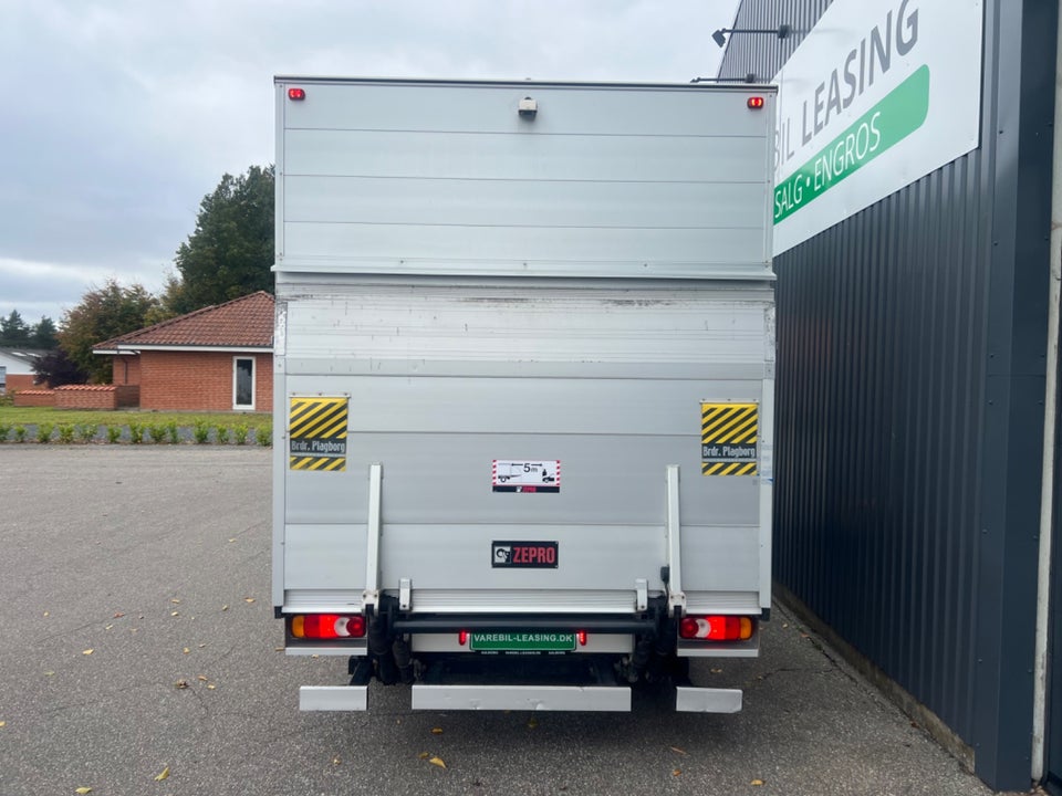 VW Transporter 2,0 TDi 150 Alukasse m/lift 2d