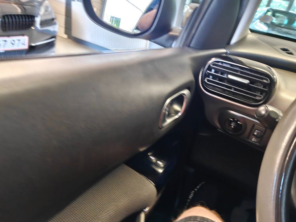 Citroën C4 Cactus 1,6 BlueHDi 100 Feel 5d
